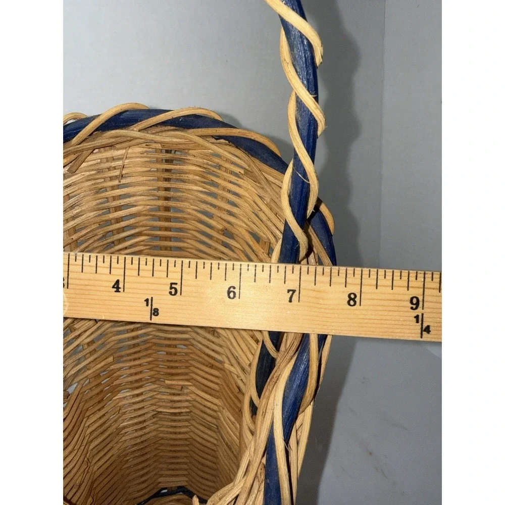Vintage Handmade Woven Wicker Basket Grapes Tile Fruit Decor Wall Hanging/Sits
